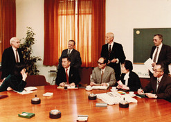 1978年，许文思向导上海医药工业研究院代表团在德国赫斯特公司考察。1994年许文思中选首批中国工程院院士